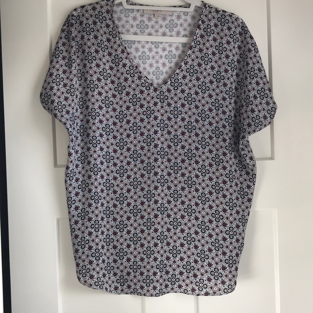 EUC Ann Taylor Loft top sz M
